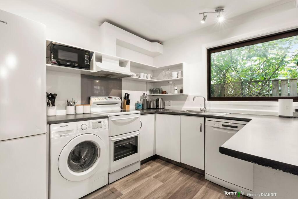 Beachside Retreat Уелингтън Екстериор снимка